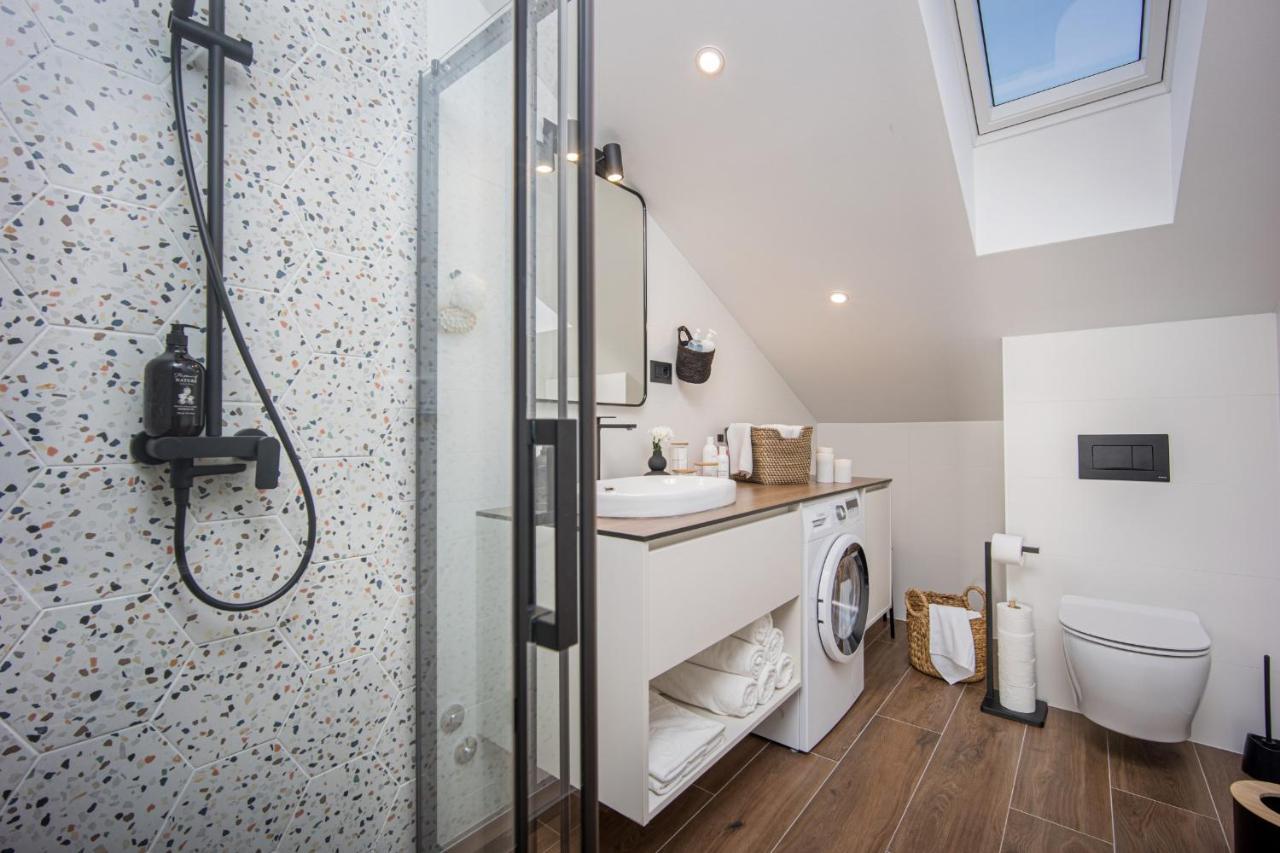 Oleander Urban Suites, High-speed Internet, At 250, Pet Friendly Apartment *