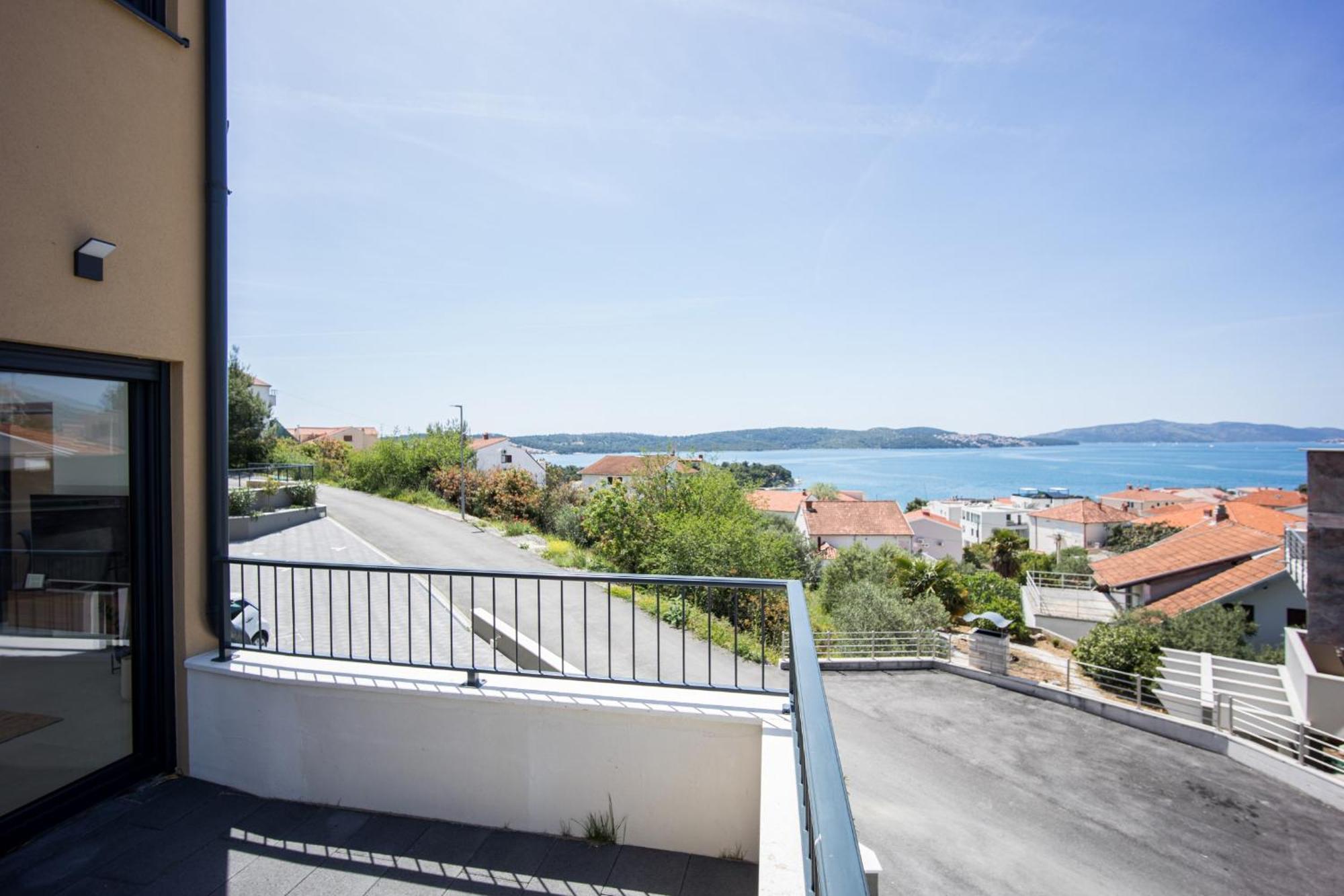 Oleander Urban Suites, High-speed Internet, At 250, Pet Friendly * Trogir